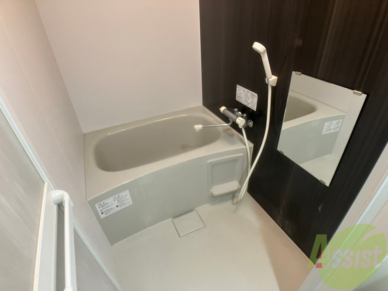 バス・シャワールーム　疲れを癒すには湯船でゆっくりするのが良いですよ。