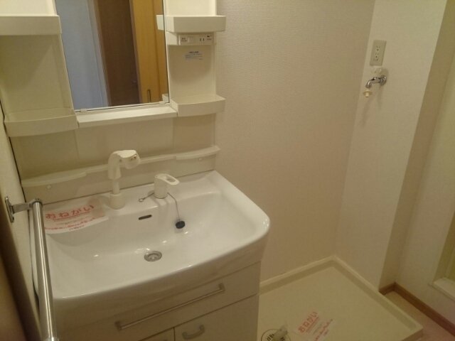 洗面設備　広い洗面スペース