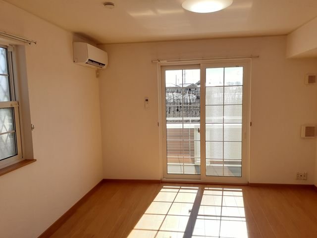 居室・リビング　居間です