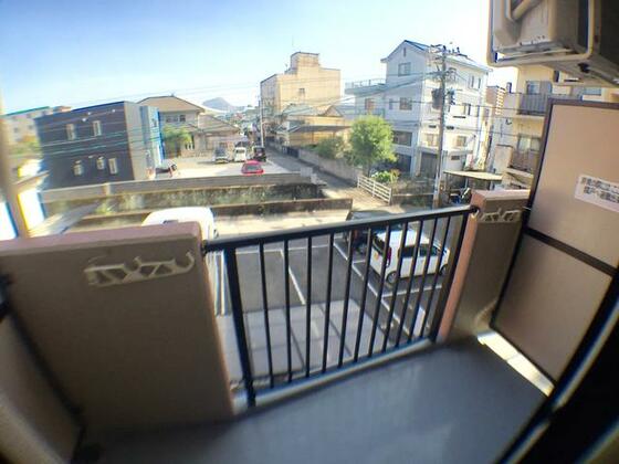 バルコニー　同一物件内の別部屋の写真です。※現況優先参考程度どうぞ