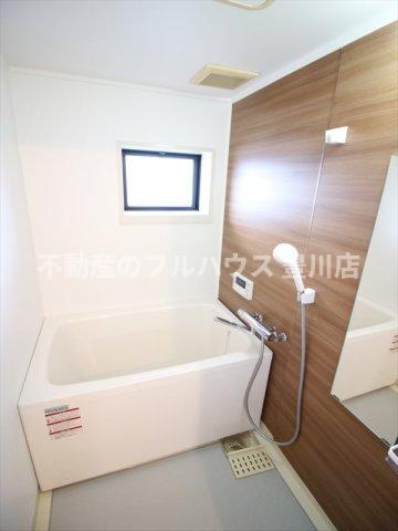 バス・シャワールーム　写真は反転タイプ別室