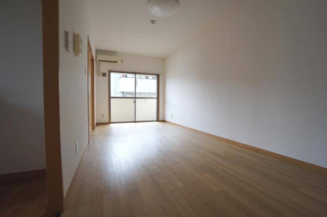 居室・リビング　リビング