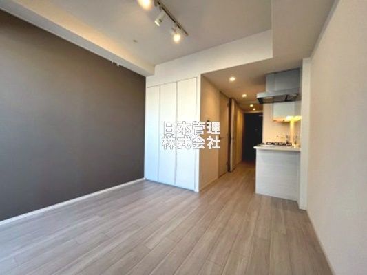 居室・リビング　※別部屋の写真です