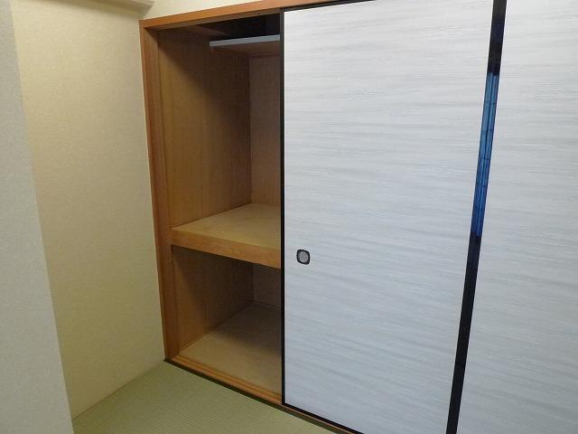 収納　※同タイプ部屋の写真です。