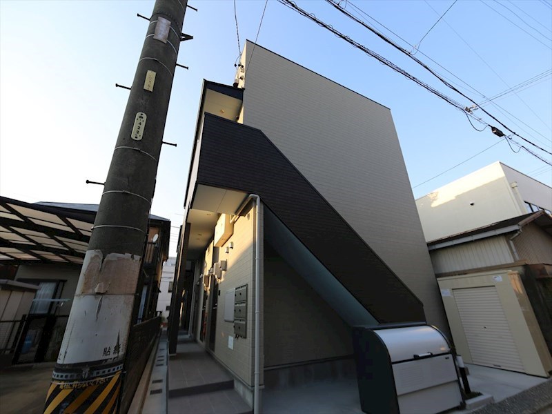 建物外観　外観　デザイナーズ　光インターネット無料