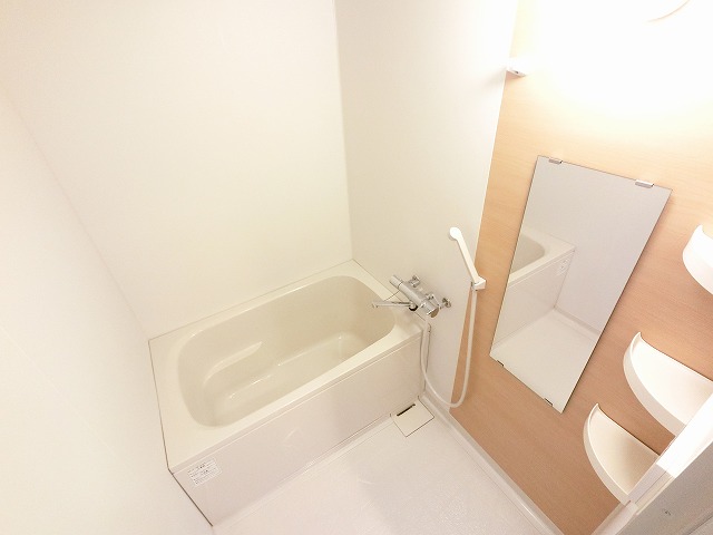 バス・シャワールーム　室内は現状を優先します