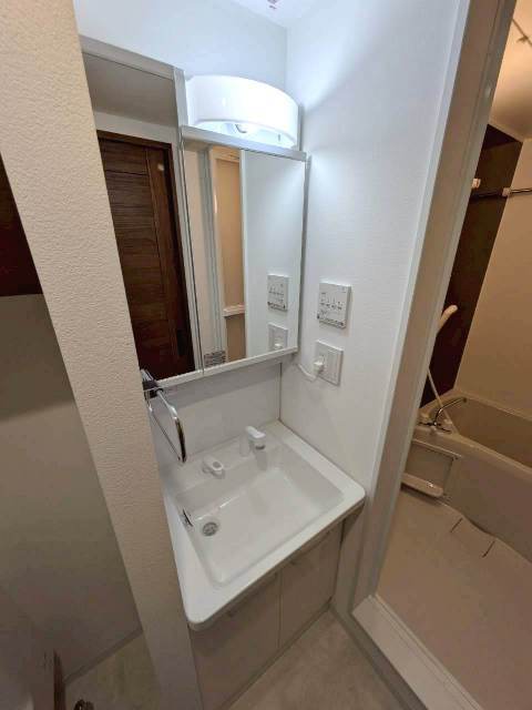 洗面設備　同仕様タイプ