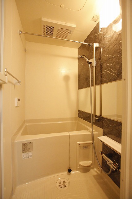 バス・シャワールーム　バスルーム※別部屋参考写真