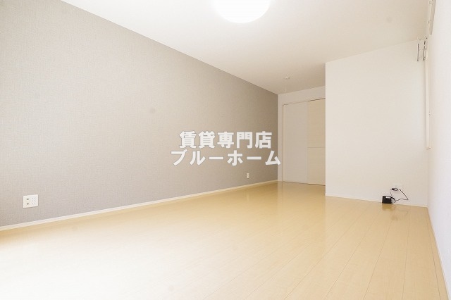 その他　洋室の別アングルです！