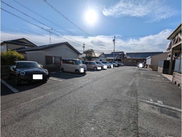 駐車場　駐車場