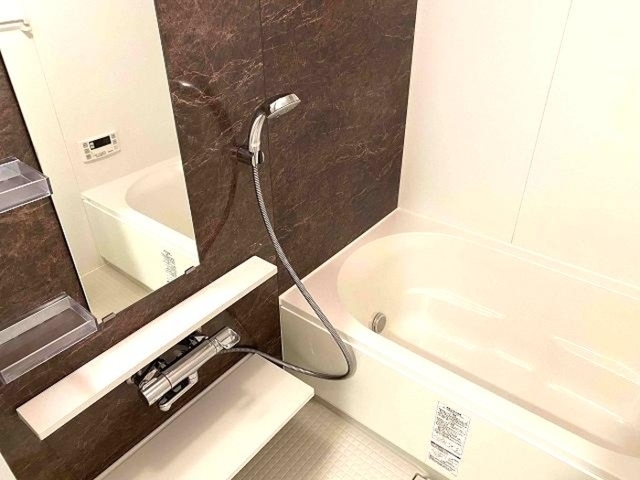 バス・シャワールーム　浴室