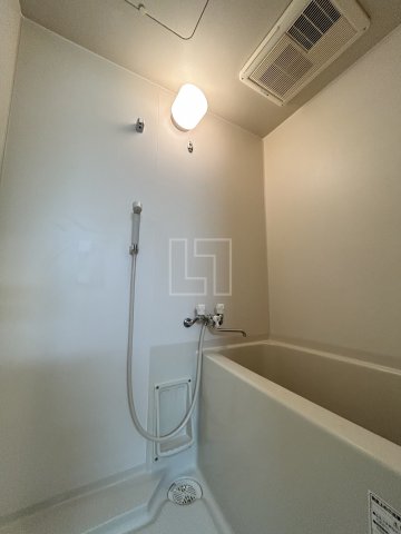 バス・シャワールーム　Lib（リブ）　バスルーム