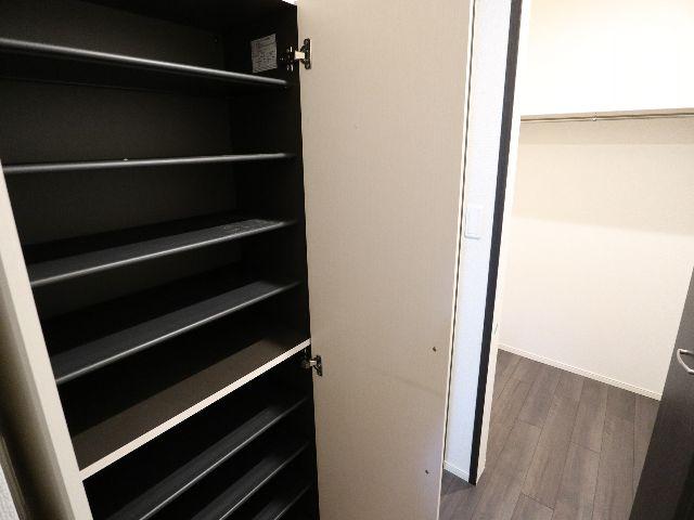 玄関　明るい玄関です