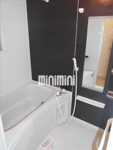 バス・シャワールーム　便利な追炊き付きです