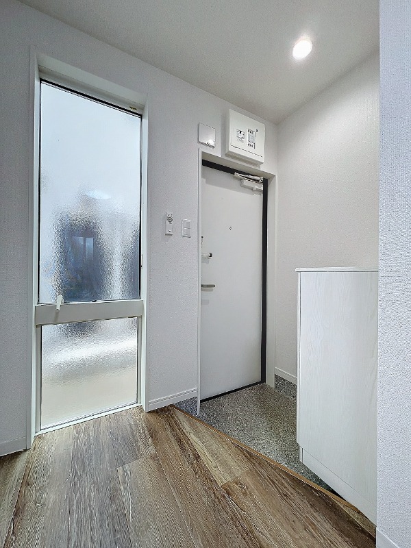 玄関　参考写真