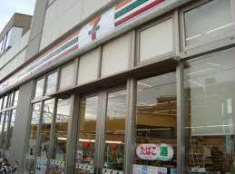 コンビニ　セブンイレブン船橋北習志野駅前店（コンビニ）まで301m