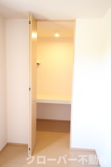 収納　ウォークインクローゼット