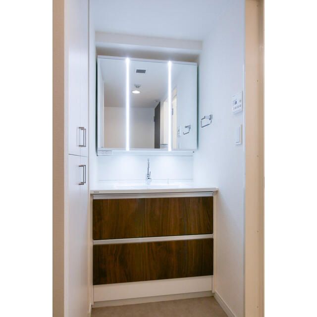 洗面設備　※別部屋の写真です