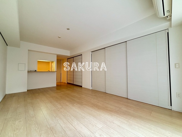 居室・リビング　使いやすい形の為、レイアウトを楽しめます♪