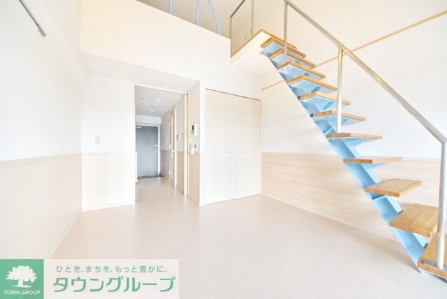 居室・リビング　★ロフト付き！★