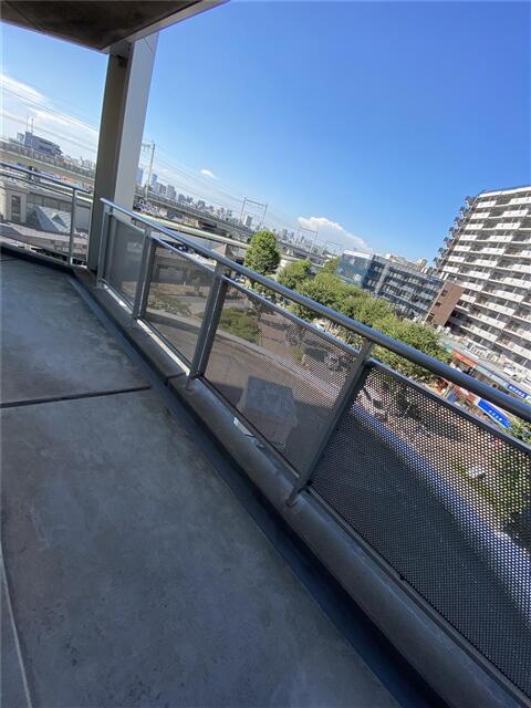 バルコニー　バルコニー