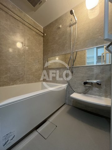 バス・シャワールーム　浴室