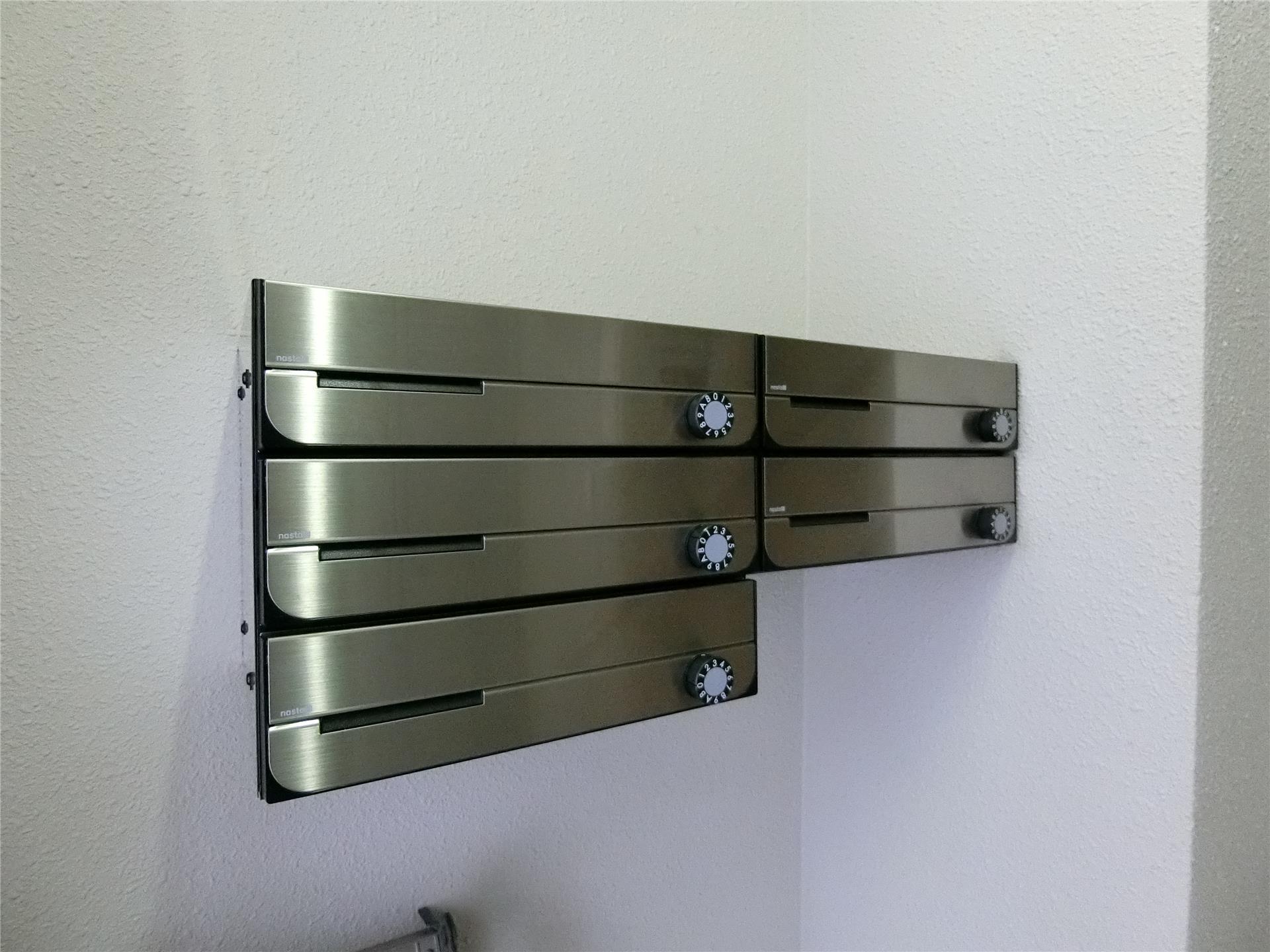 エントランス　ダイヤルロック付きメールボックス完備♪