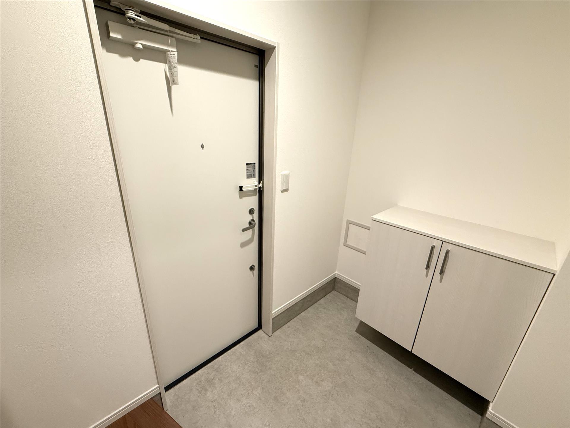 玄関　シューズボックスやオープンクローゼット付きの玄関♪