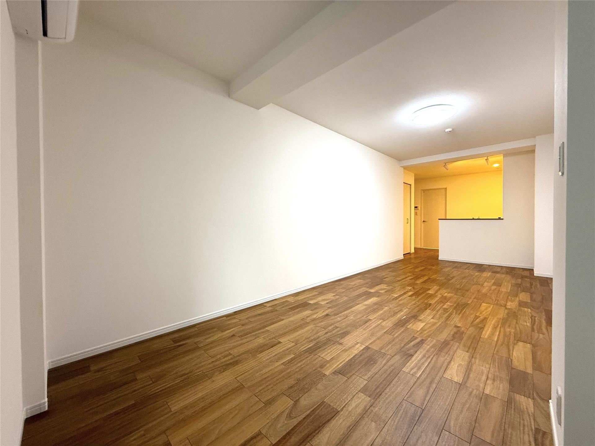 その他部屋・スペース　人気の対面式キッチンのあるリビングです♪