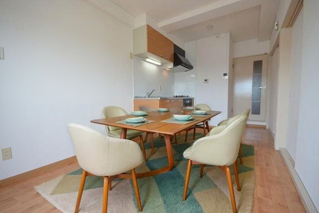 居室・リビング　ＣＧで家具等を配置したもので家具等は含まれません。