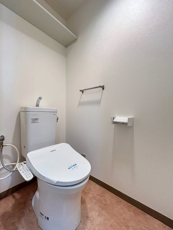 GK厚木マンションのトイレ写真