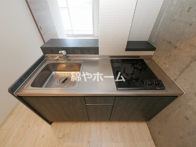 キッチン　コンパクトなキッチンで掃除もラクラク