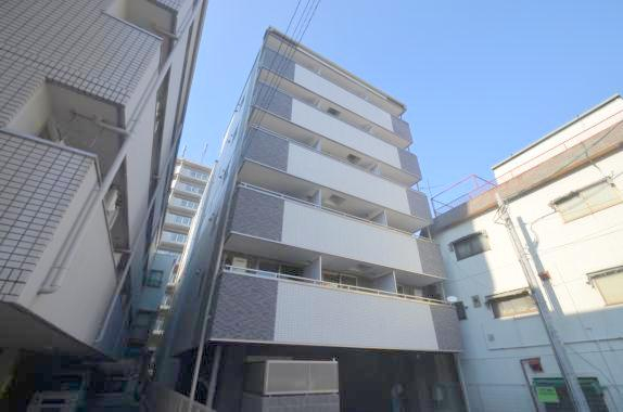 建物外観　オシャレな外観。この周辺では飛びぬけて目立っています。