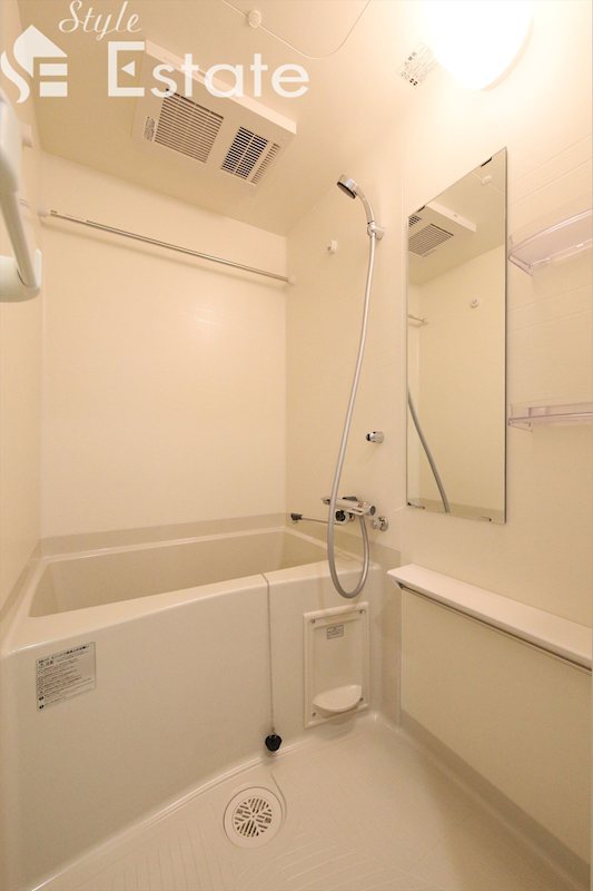 バス・シャワールーム　同仕様内装