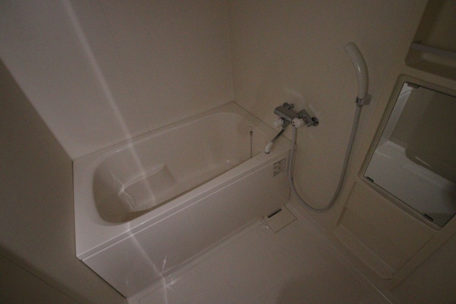 バス・シャワールーム　※別室の参考写真の為、現況優先です。