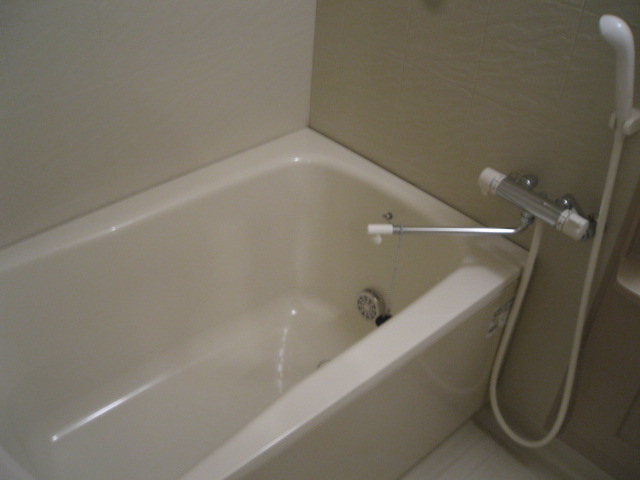 バス・シャワールーム　類似内装画像　現状優先