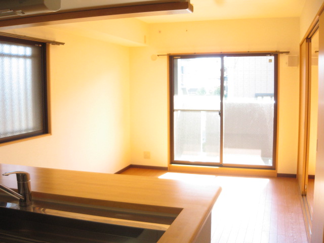 居室・リビング　類似内装画像　現状優先