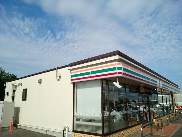 コンビニ　セブンイレブン菅谷町店（コンビニ）まで550m