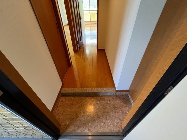 玄関　現状優先