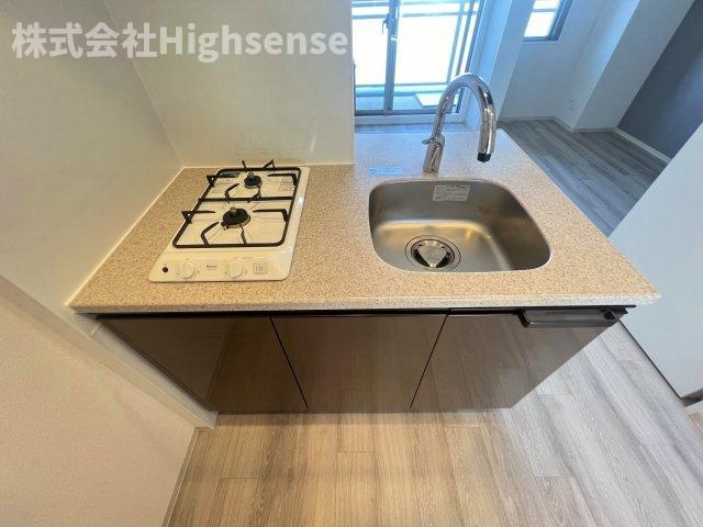 キッチン　コンパクトなキッチンで掃除もラクラク