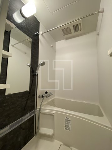 バス・シャワールーム　エスリード本町靭公園レジデンス　バスルーム