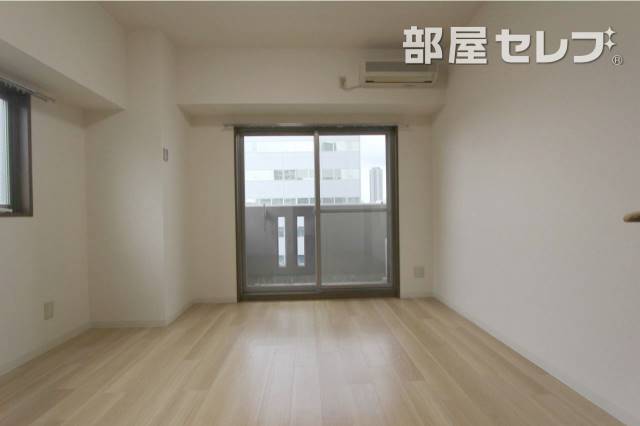 居室・リビング　５０３号室