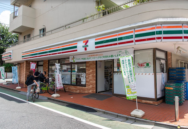 コンビニ　セブンイレブン 練馬貫井5丁目店（コンビニ）まで626m