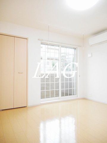 居室・リビング　洋室のお部屋です。