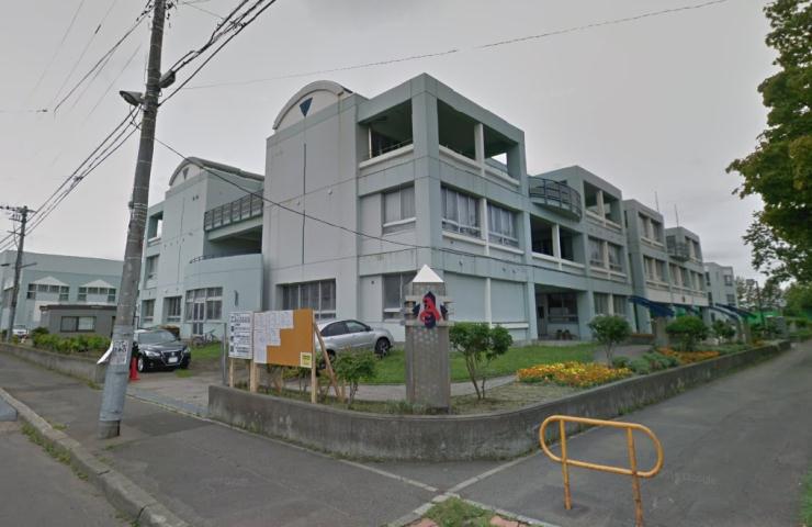 中学校　あいの里東中学校（中学校）まで400m