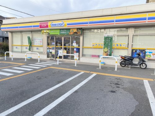 コンビニ　ミニストップ 名古屋幸心店（コンビニ）まで1015m