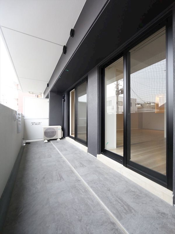 バルコニー　バルコニー