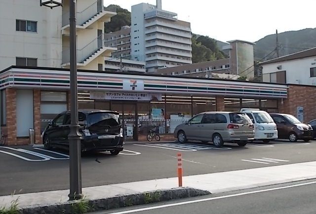 コンビニ　セブンイレブン宮上店（コンビニ）まで220m