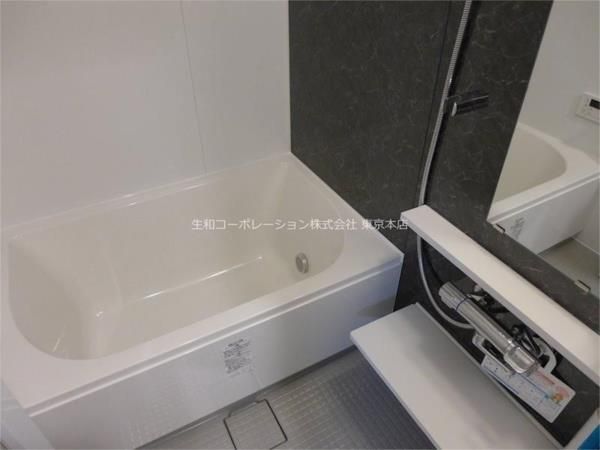 バス・シャワールーム　別部屋参考写真