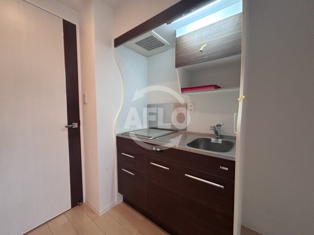 キッチン　セレニテ新大阪カルム 　キッチン